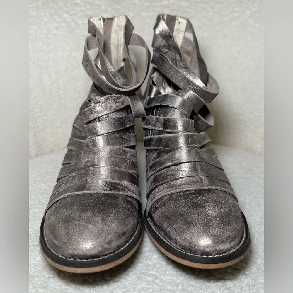 Free People size 37